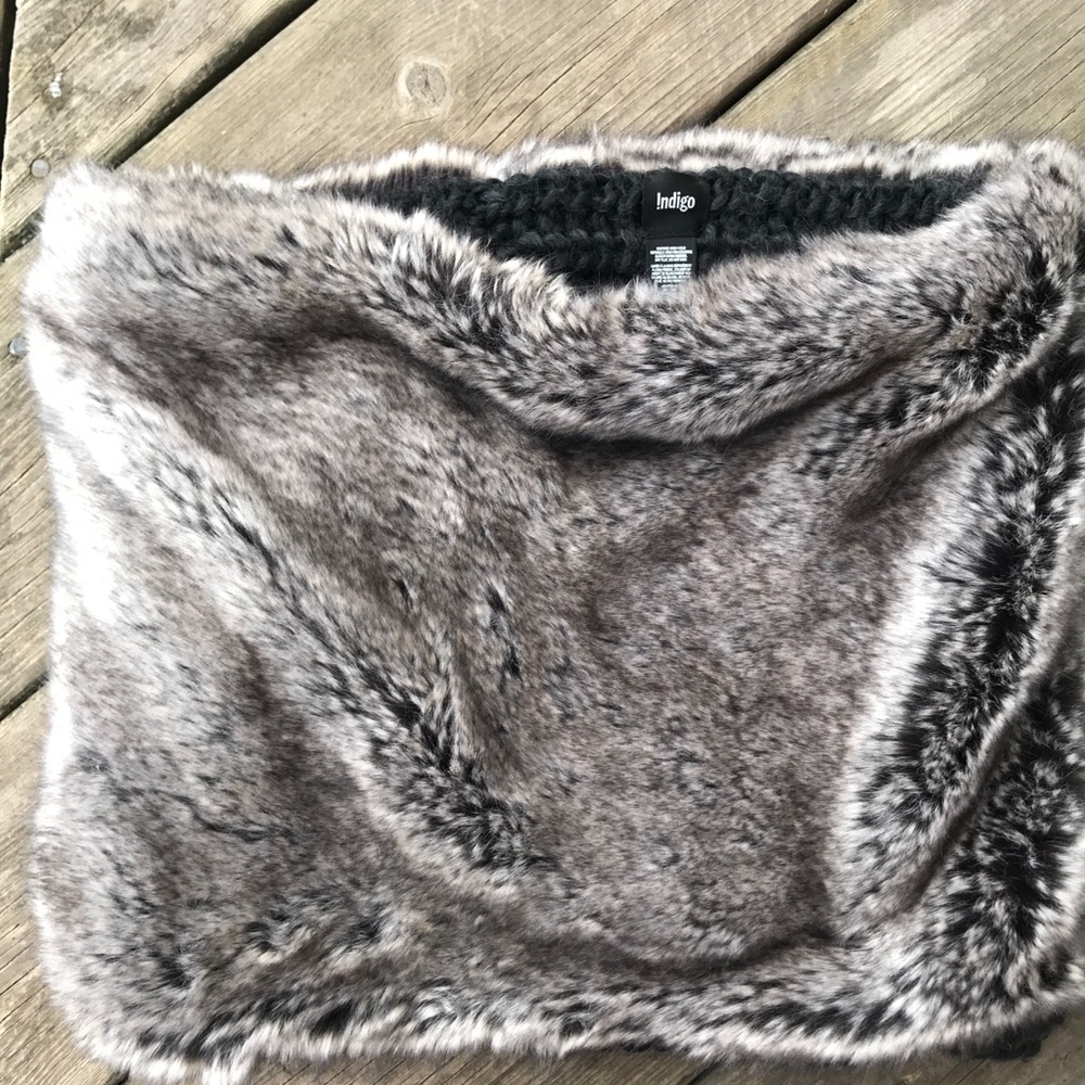 Indigo Faux Fur Chunky Knit Cowl Scarf Infinity